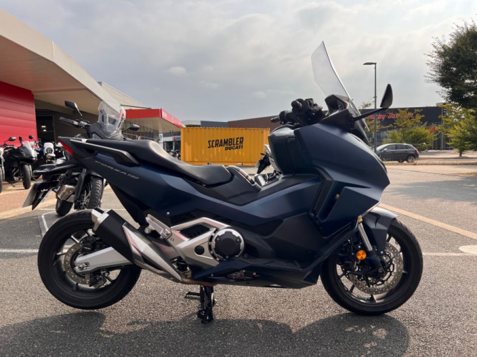 HONDA NSS FORZA 750 4