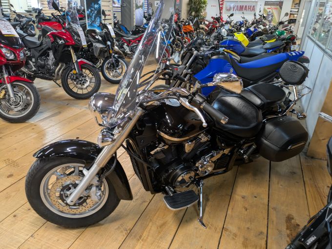 YAMAHA XVS 1300 4