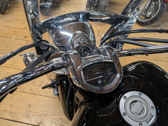 YAMAHA XVS 1300 4