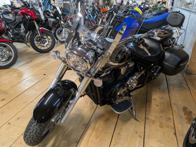 YAMAHA XVS 1300 4