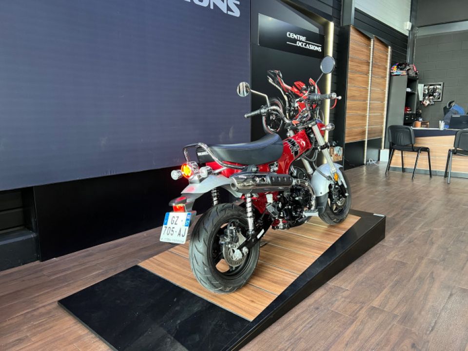 HONDA DAX 125 4