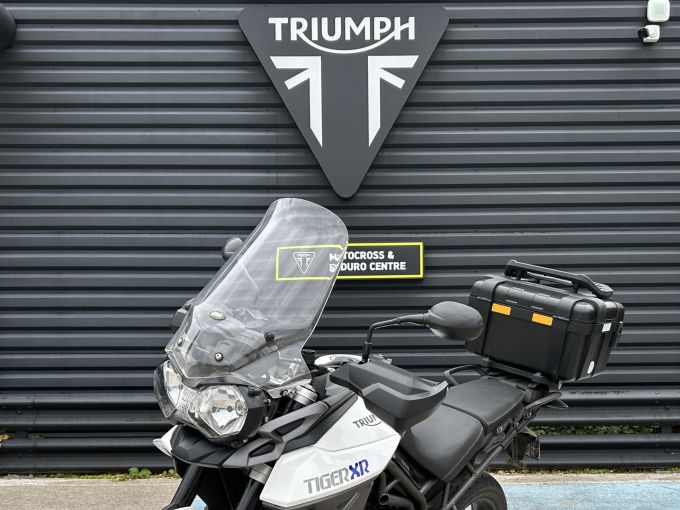 TRIUMPH TIGER 800 XR 4