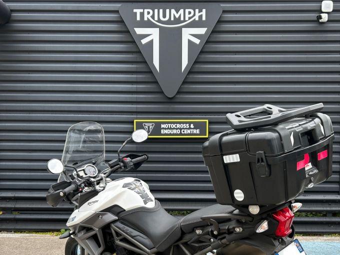 TRIUMPH TIGER 800 XR 4