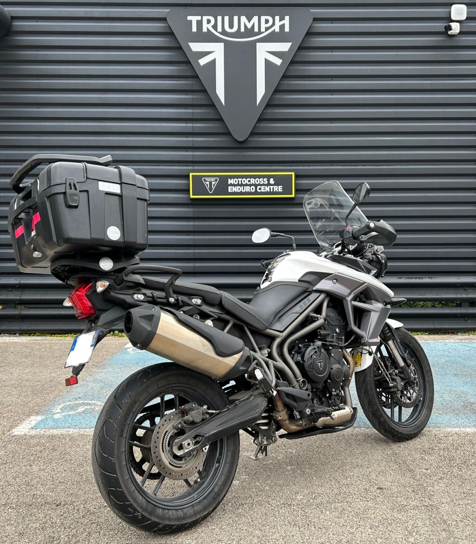 TRIUMPH TIGER 800 XR 4