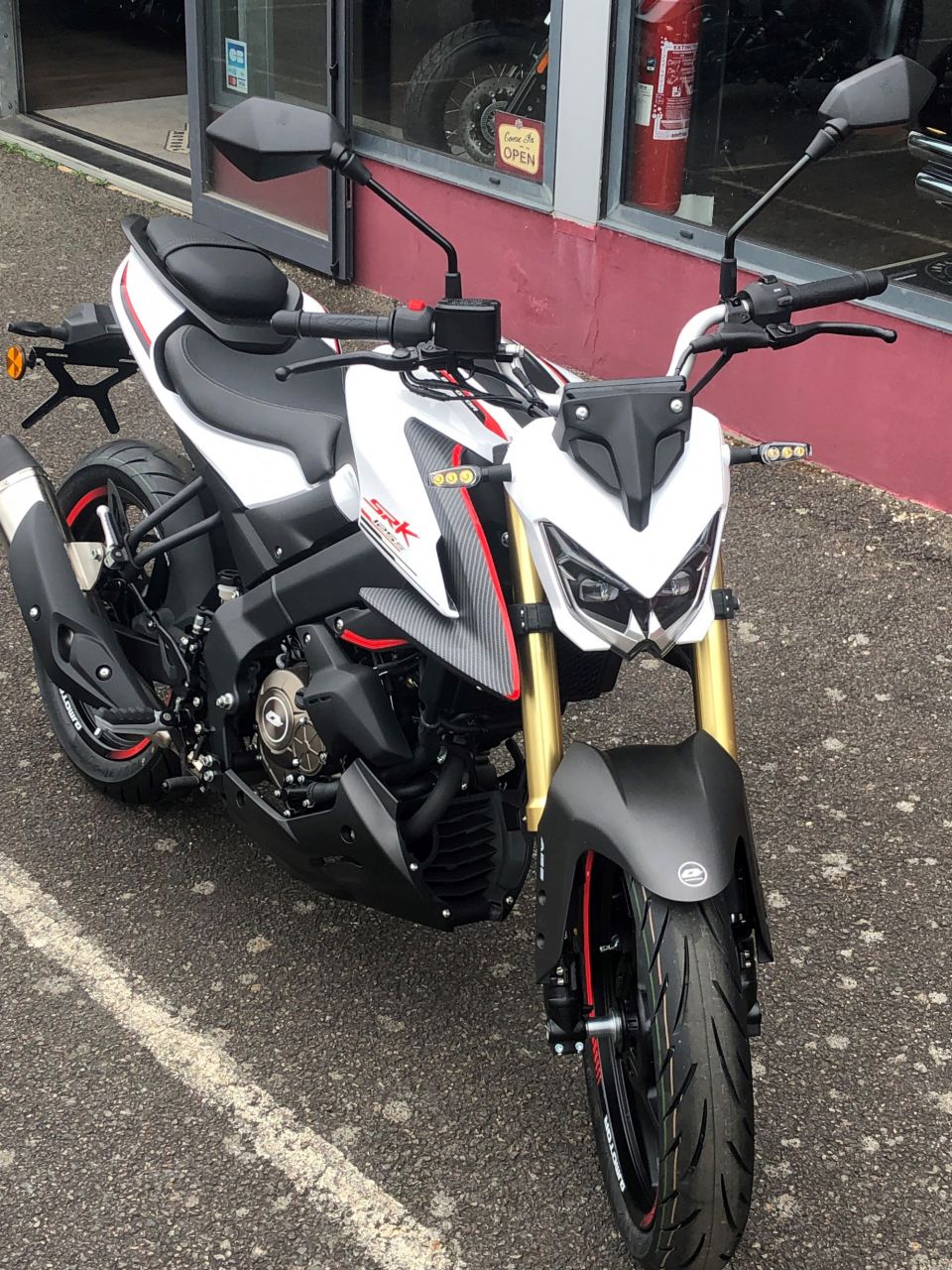 QJ MOTOR SRK 125 S 4