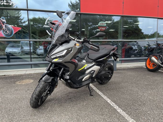 HONDA X-ADV 4