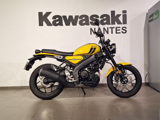 YAMAHA XSR 125 4
