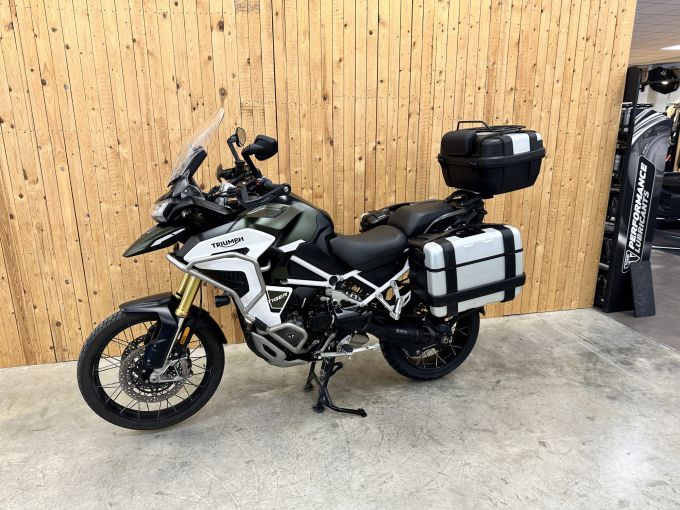 TRIUMPH TIGER 1200 RALLY EXPLORER 4