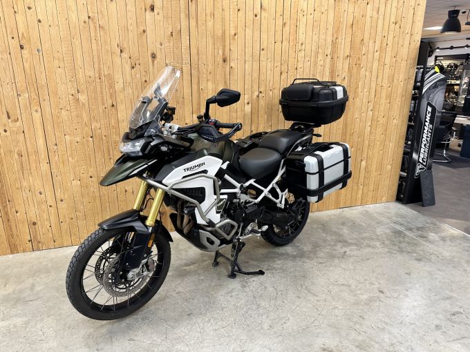 TRIUMPH TIGER 1200 RALLY EXPLORER 4