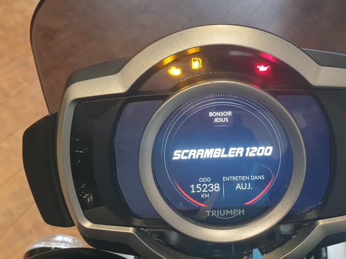 TRIUMPH SCRAMBLER 1200 XC 4