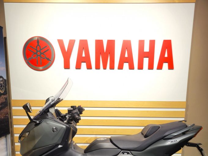 YAMAHA XP T-MAX 560 4