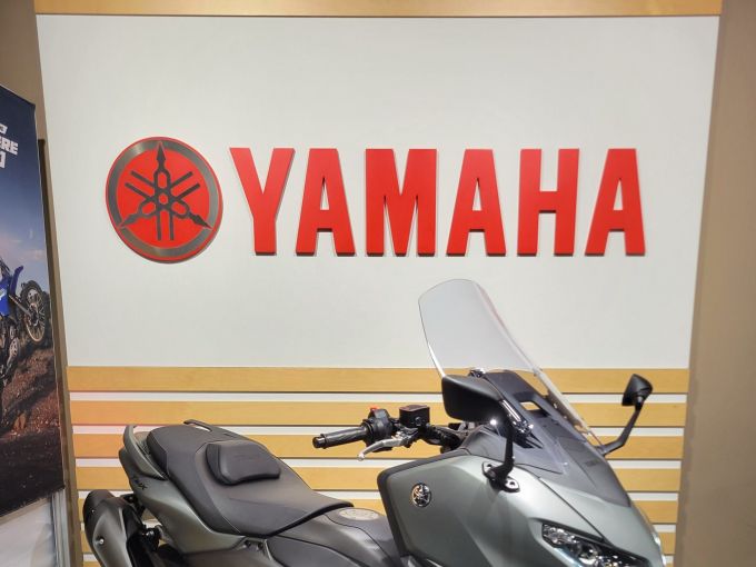 YAMAHA XP T-MAX 560 4