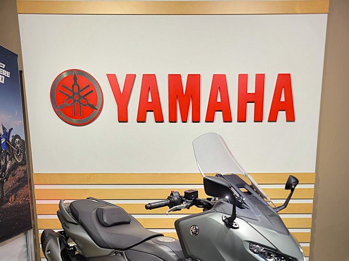 YAMAHA XP T-MAX 560 4