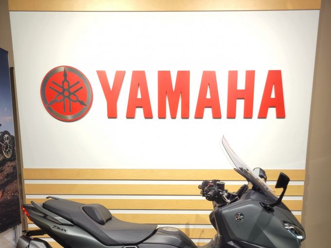 YAMAHA XP T-MAX 560 4