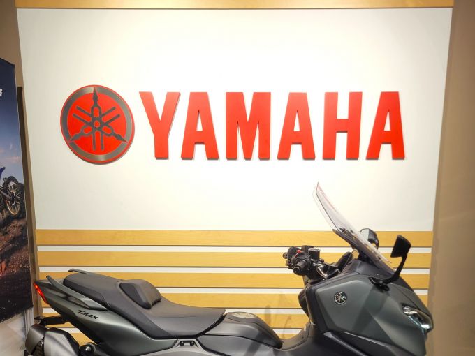YAMAHA XP T-MAX 560 4
