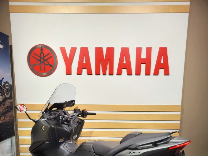 YAMAHA XP T-MAX 560 4