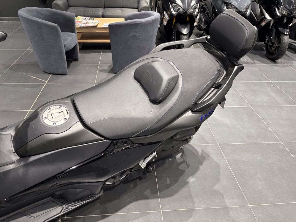 YAMAHA XP T-MAX 560 TECH MAX 4