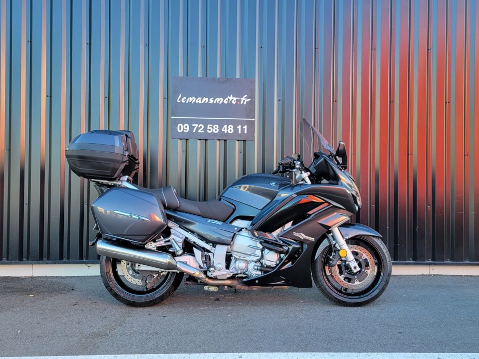 YAMAHA FJR 1300A 4