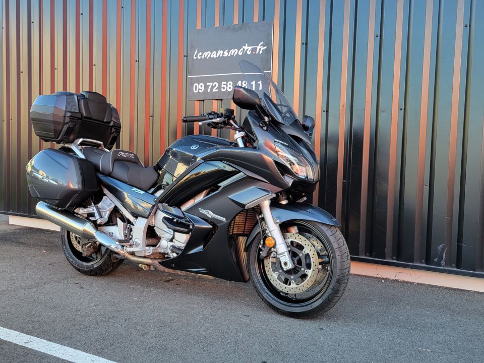 YAMAHA FJR 1300A 4