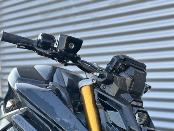 SUZUKI GSX-S 1000 ABS 4