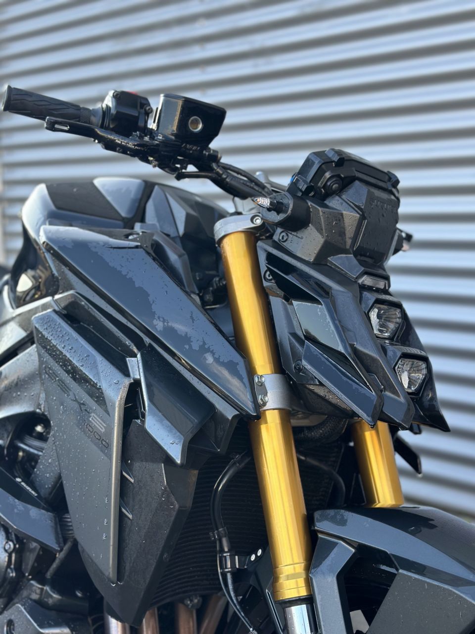 SUZUKI GSX-S 1000 ABS 4