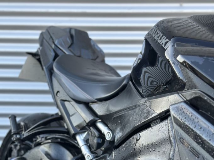 SUZUKI GSX-S 1000 ABS 4