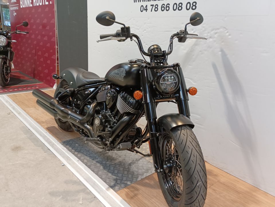 INDIAN CHIEF BOBBER DARK HORSE 4