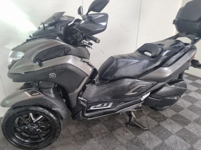 YAMAHA TRICITY 300 4