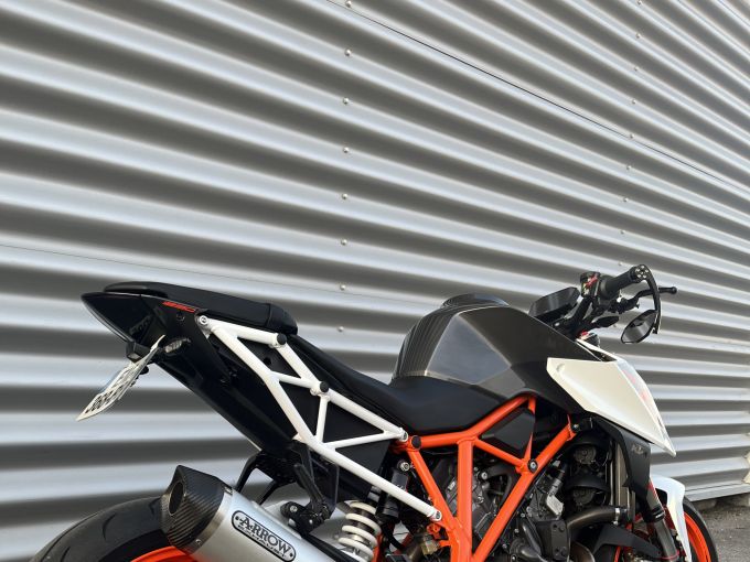 KTM 1290 SUPER DUKE R 4
