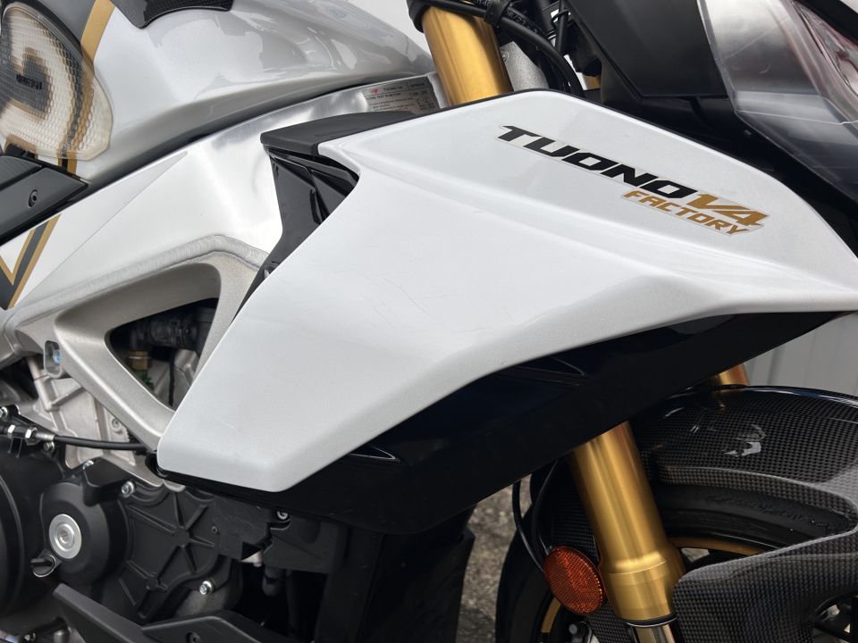 APRILIA TUONO 1100 V4 FACTORY 4