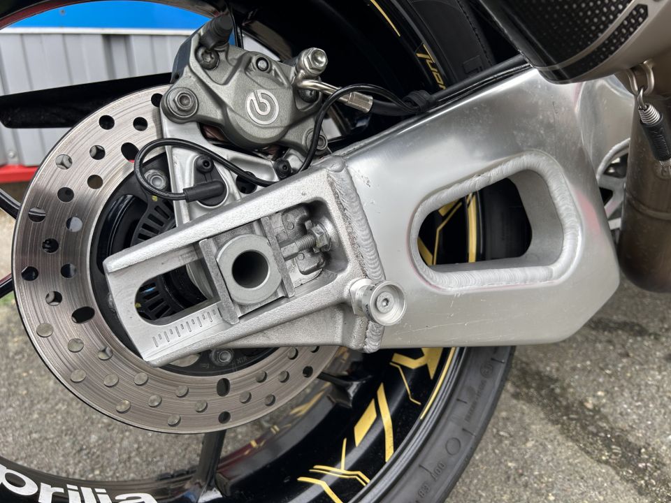 APRILIA TUONO 1100 V4 FACTORY 4