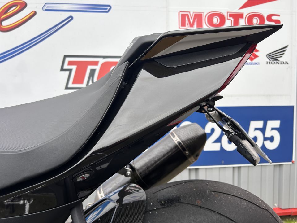 APRILIA TUONO 1100 V4 FACTORY 4