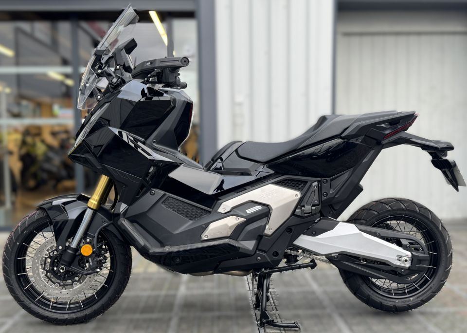 HONDA X-ADV 4