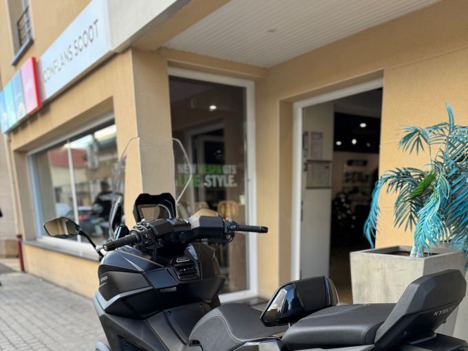KYMCO CV3 550 4