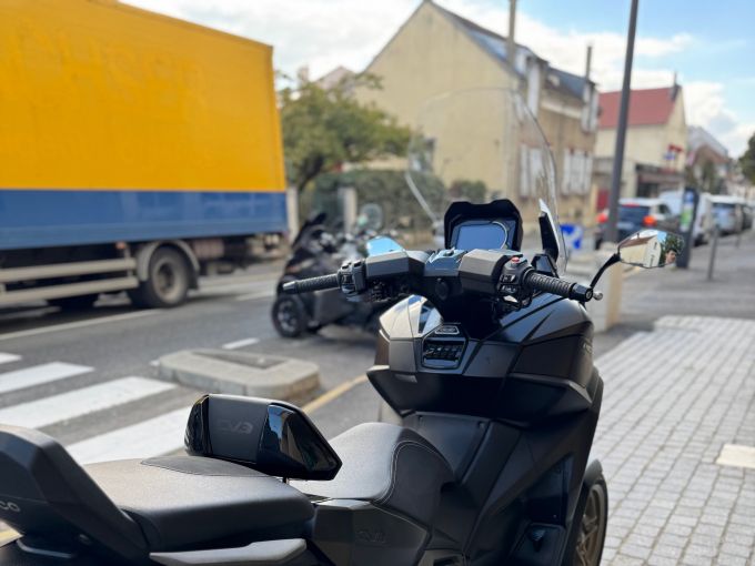 KYMCO CV3 550 4