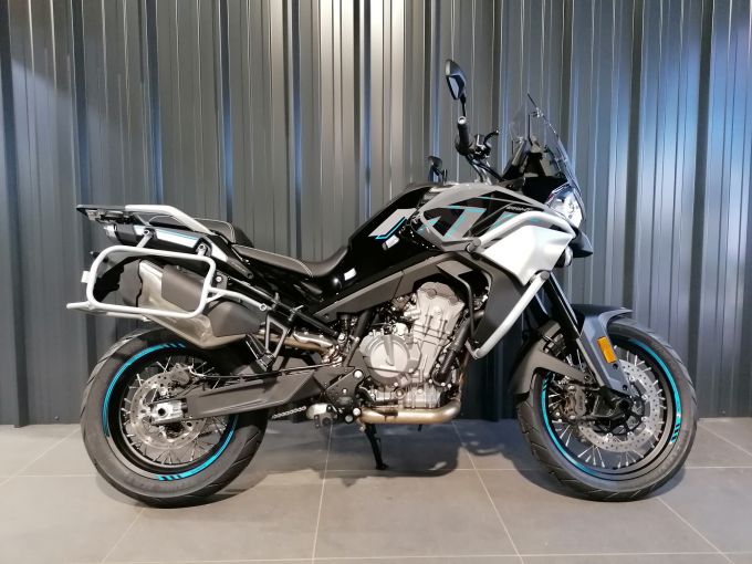 CF MOTO 800 MT Sport 4