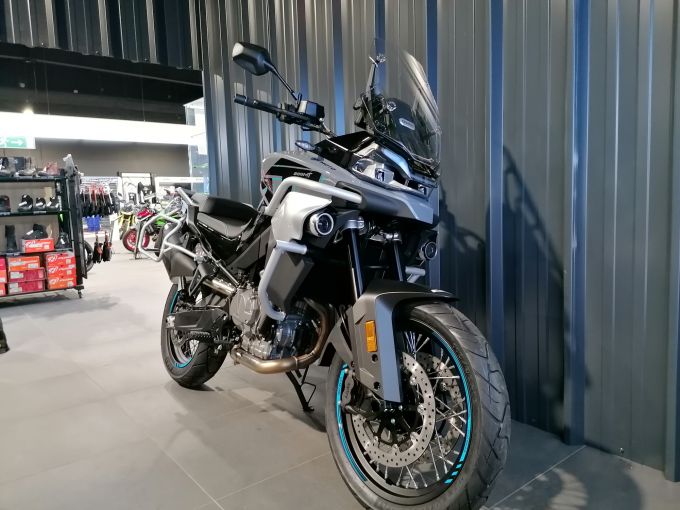 CF MOTO 800 MT Sport 4