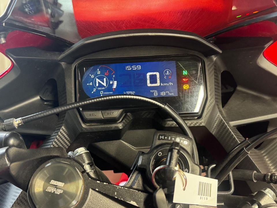 HONDA CBR 500 R 4