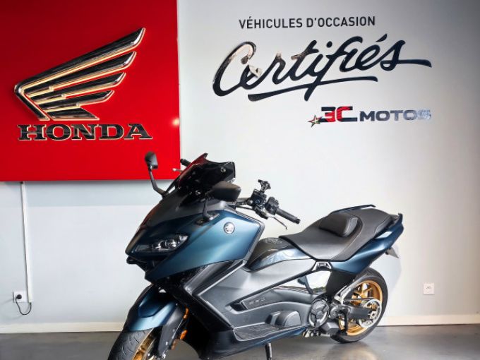 YAMAHA TMAX 560 4