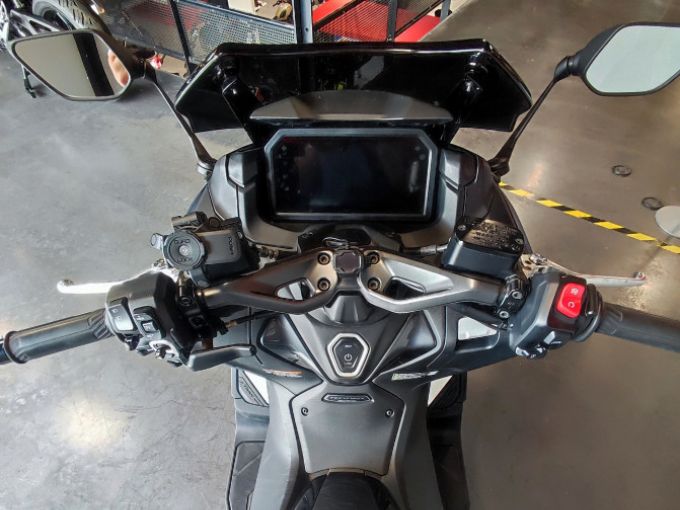 YAMAHA TMAX 560 4