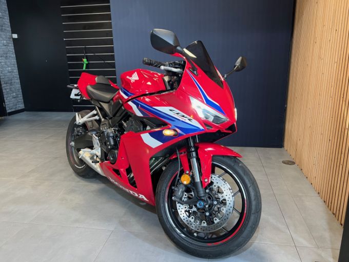 HONDA CBR650R 4