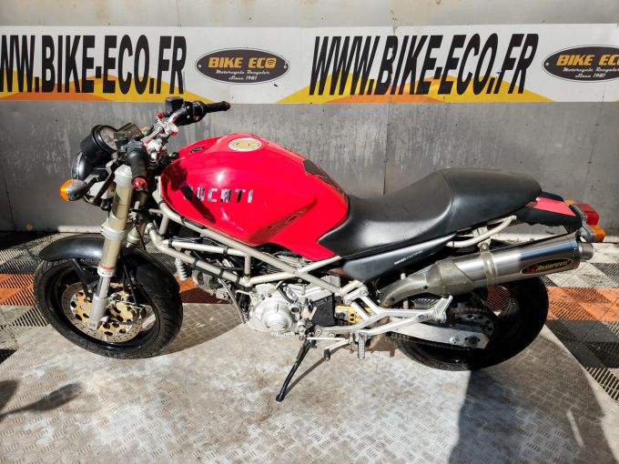 DUCATI 900 MONSTER 4