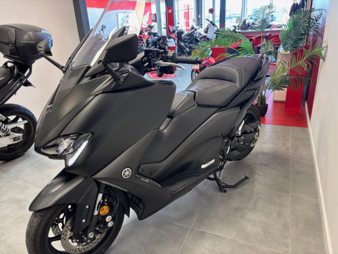YAMAHA XP T-MAX 560 4
