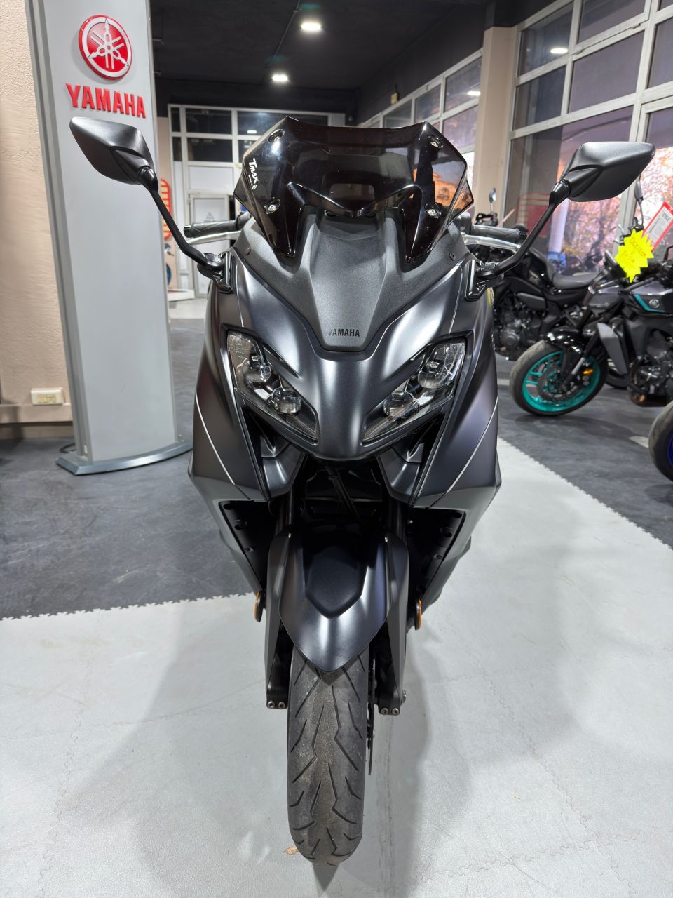 YAMAHA XP T-MAX 560 4