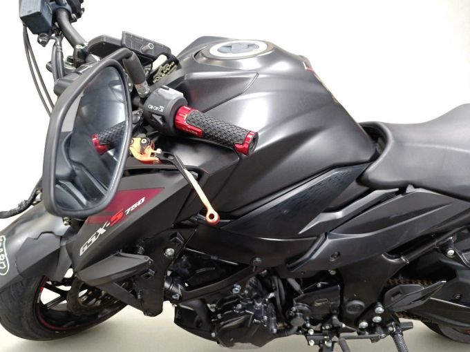 SUZUKI GSX 750 4