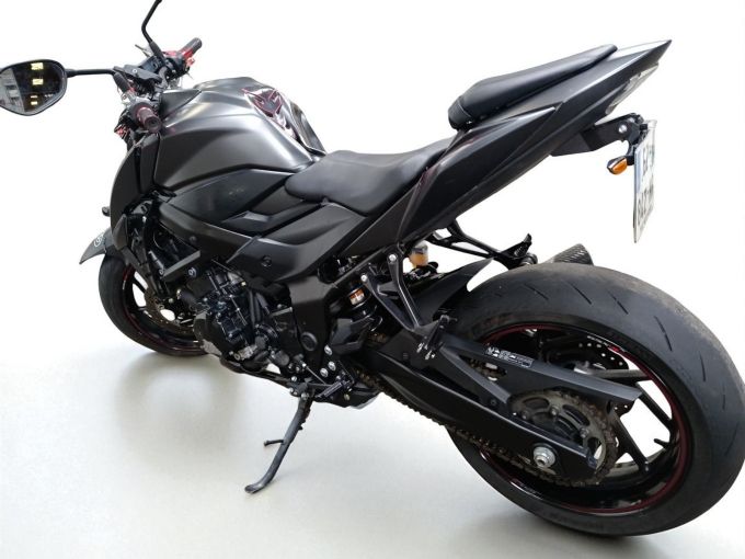 SUZUKI GSX 750 4