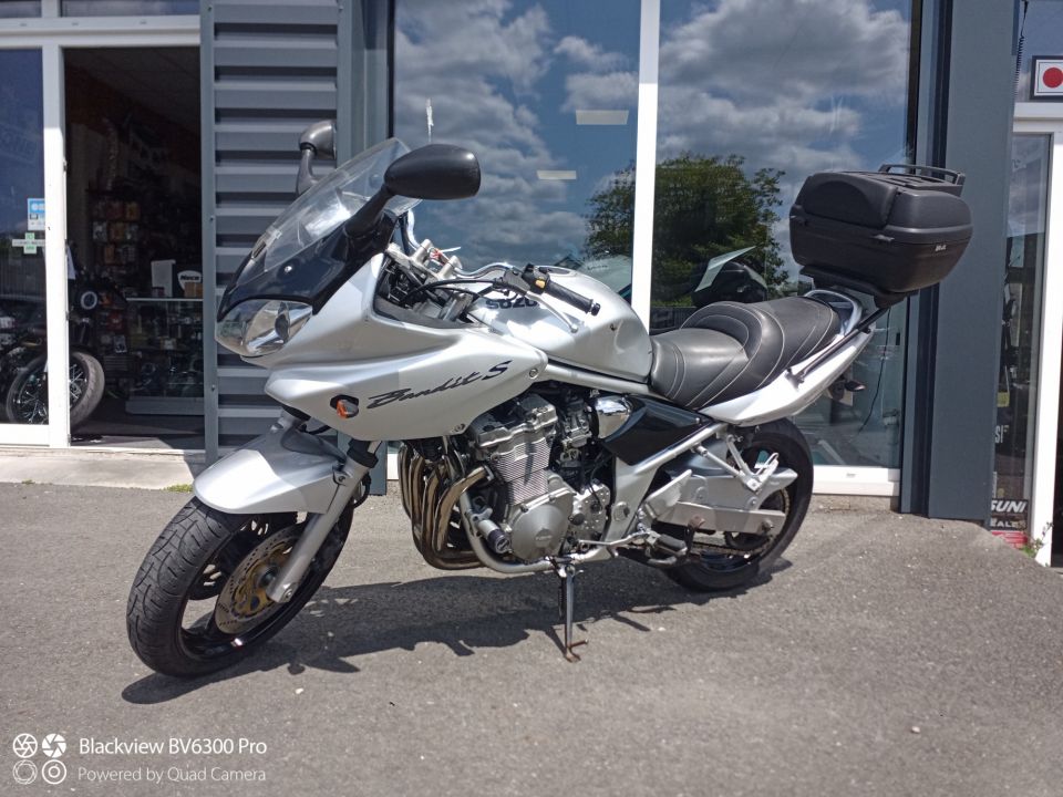 SUZUKI GSF 600 S BANDIT 4