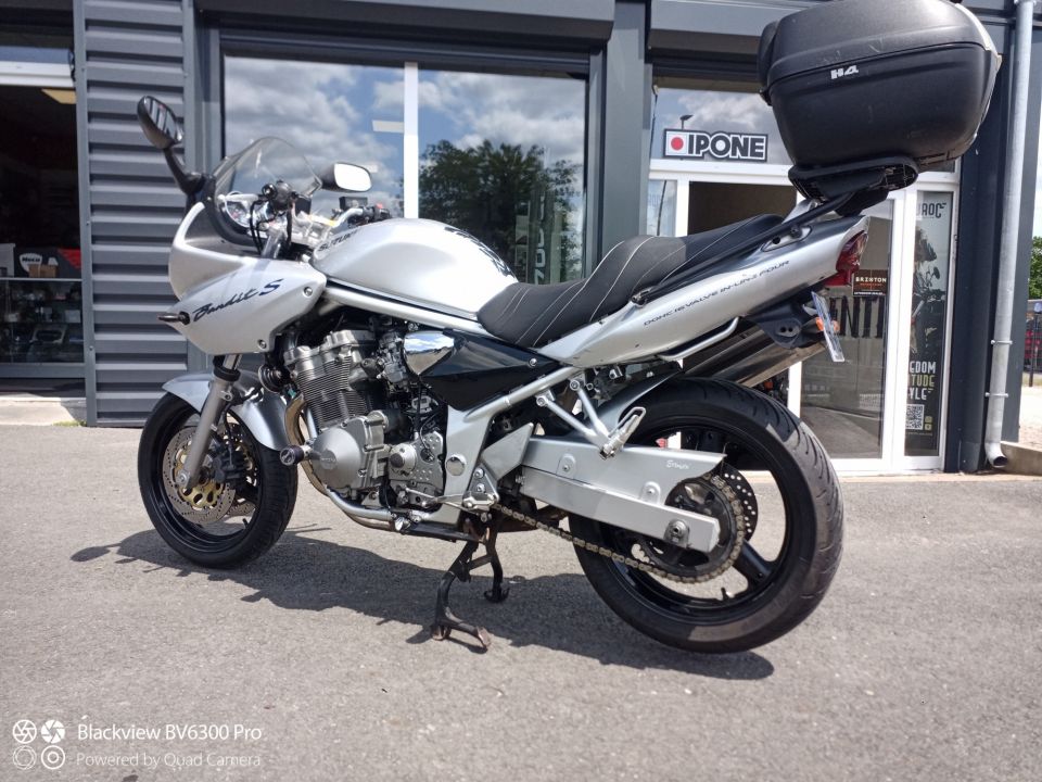 SUZUKI GSF 600 S BANDIT 4