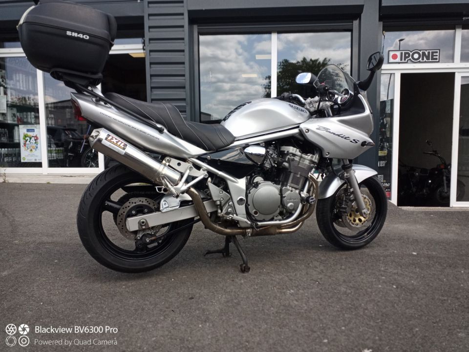 SUZUKI GSF 600 S BANDIT 4