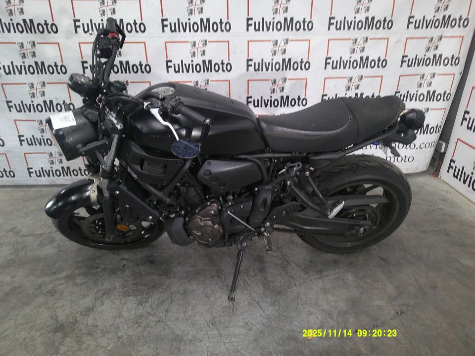 YAMAHA XSR 700 4